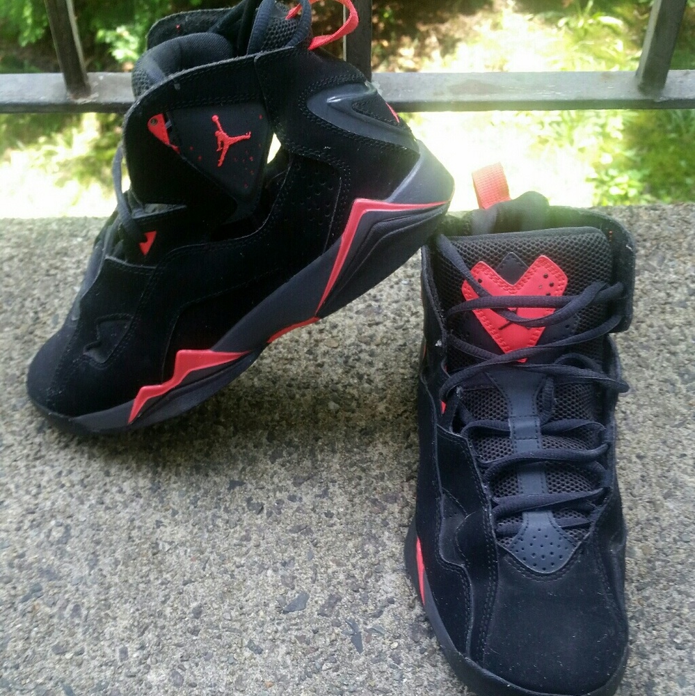 Jordans - Size 7